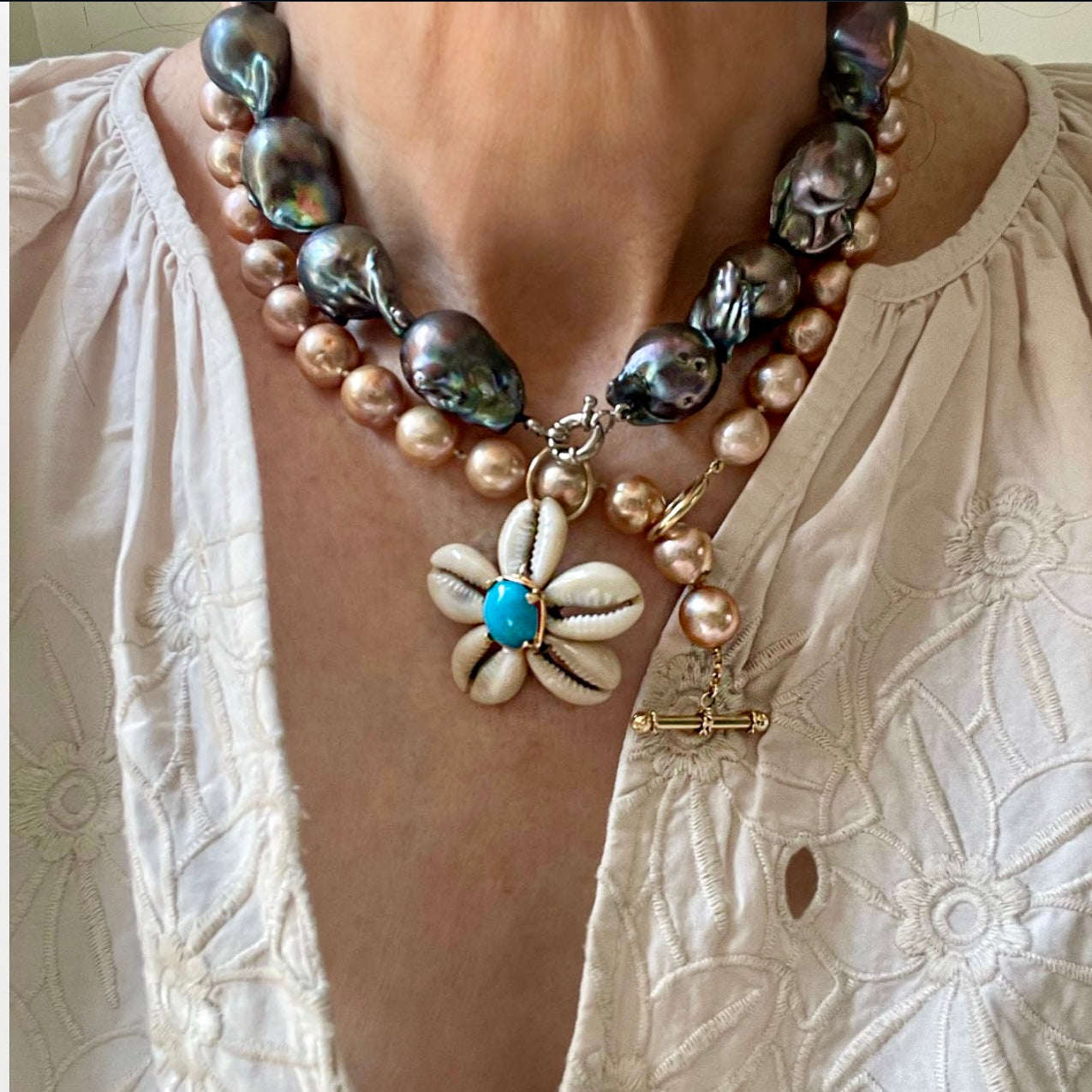 Cowrie Shell with Center Stone