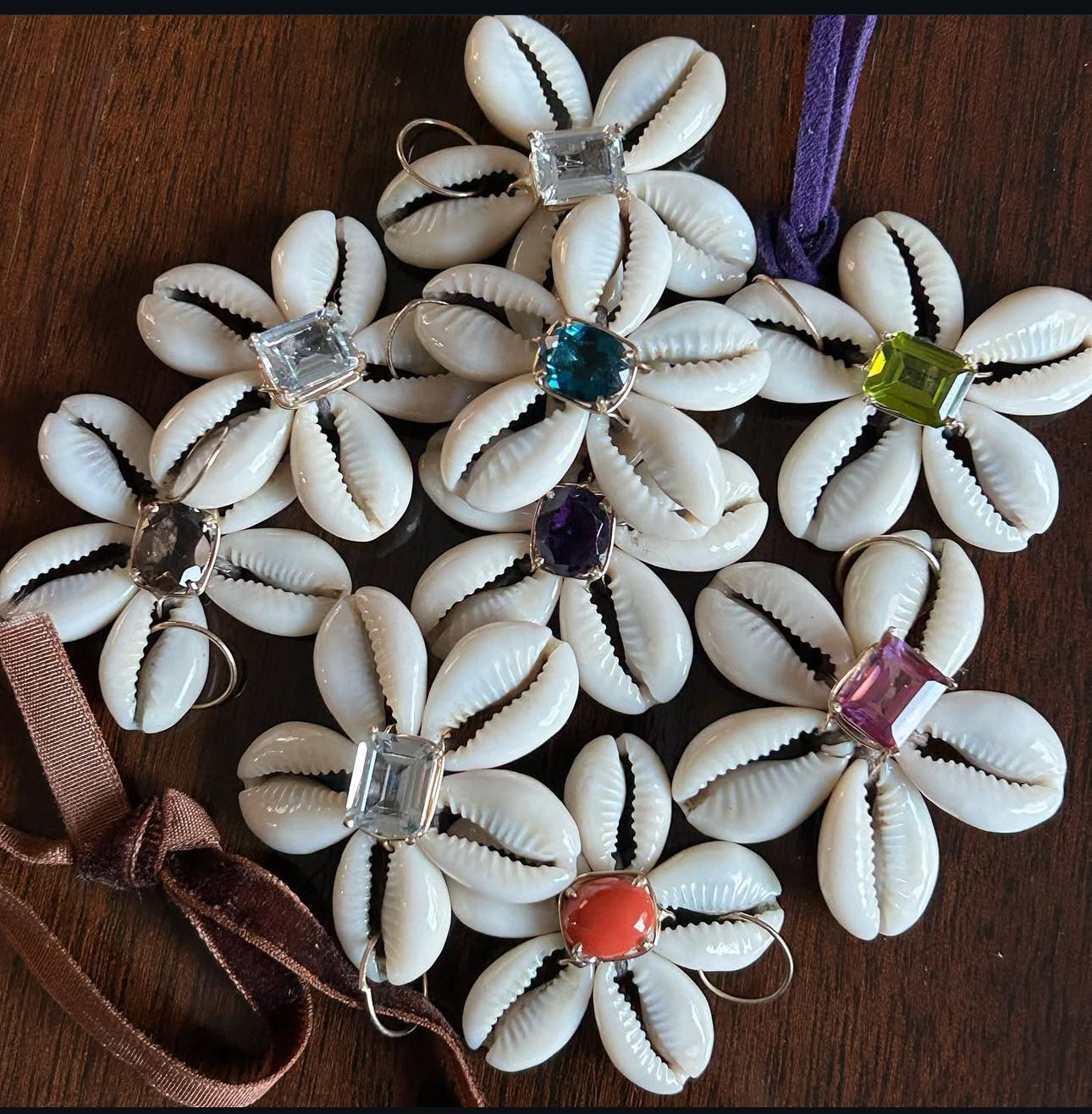 Cowrie Shell with Center Stone