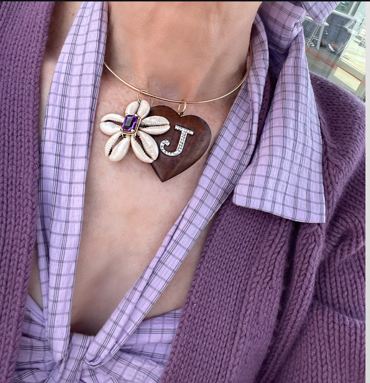 Cowrie Shell with Center Stone