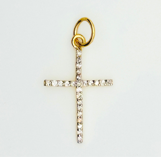 Pavé Diamond Cross Pendant