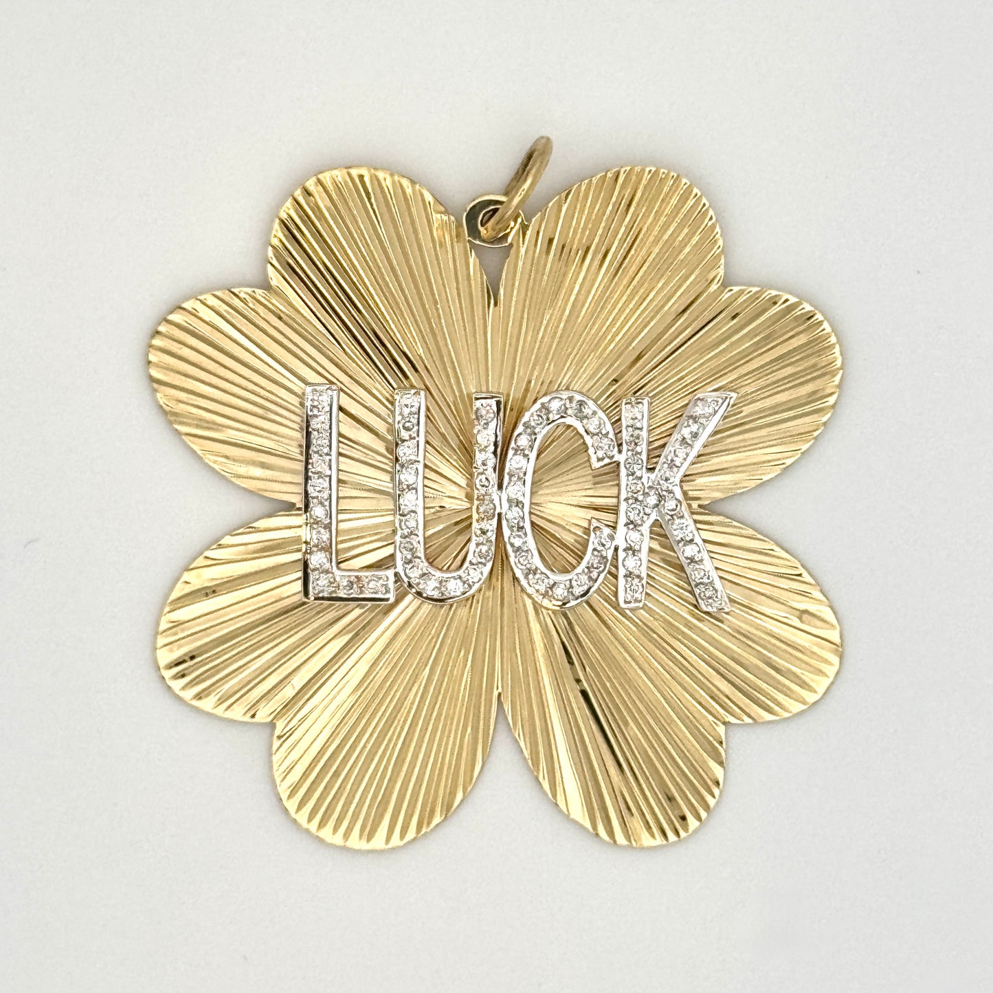 MC Clover with LUCK Diamond